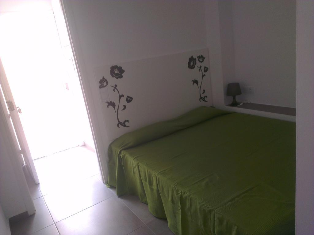 Apartaments La Riera 로지즈 객실 사진