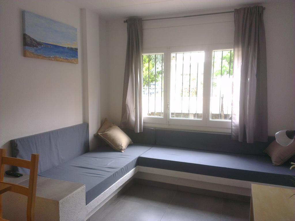 Apartaments La Riera 로지즈 외부 사진